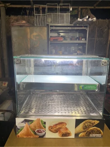 Hot Samosa Counter