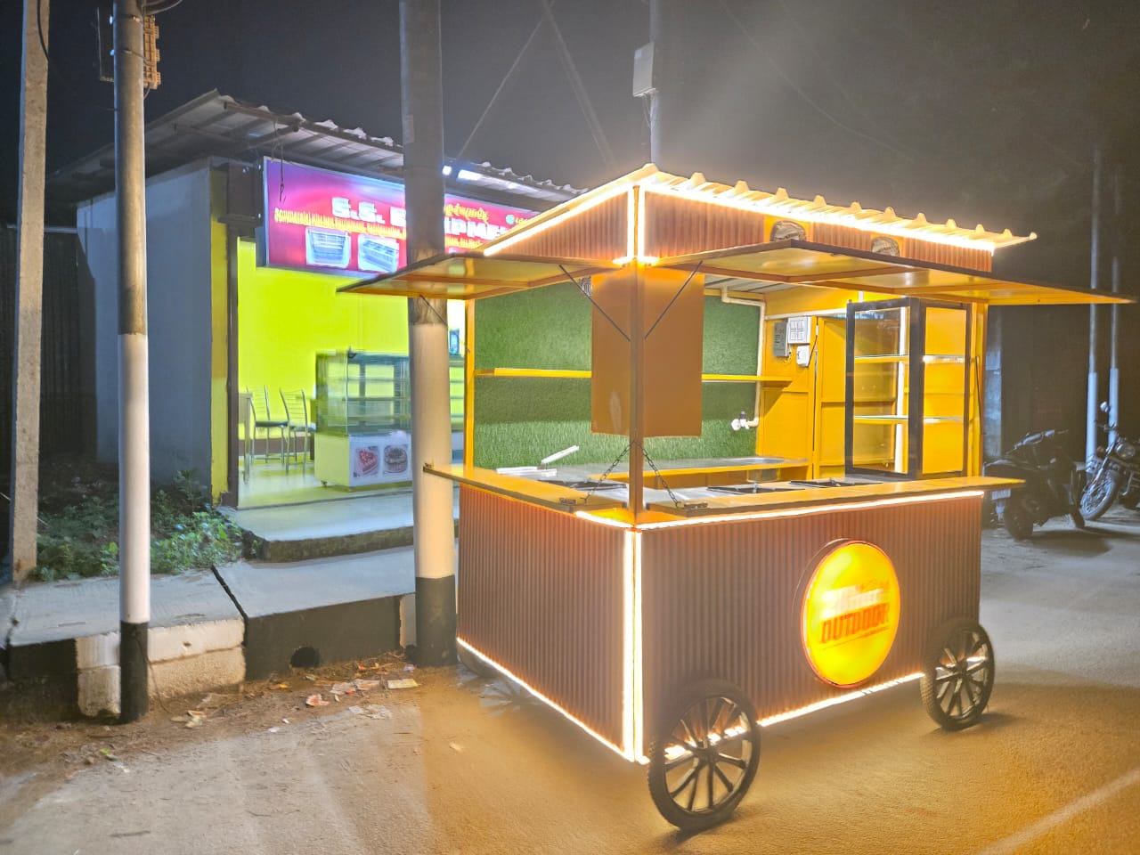 Stainless Steel Chat Display Counter